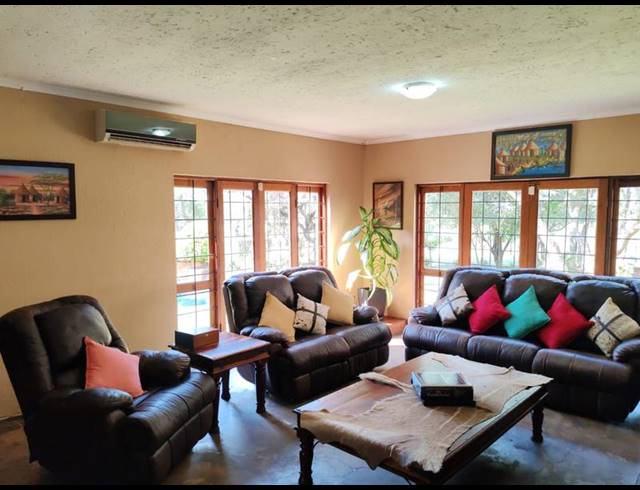 4 BEDROOM HOUSE FOR SALE IN KAMEELDRIFT EAST
